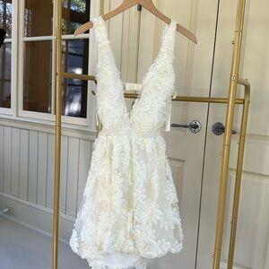 Elegant White Floral Dress